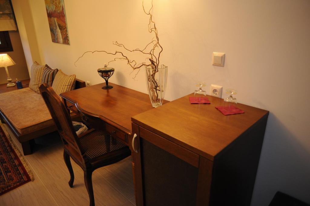 Agapi Luxury Hotel Káto Loutrákion Zimmer foto